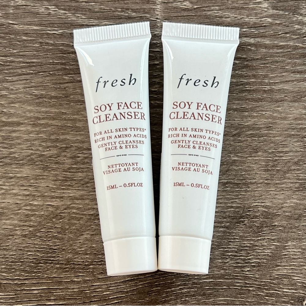 Fresh Soy Hydrating Gentle Face Cleanser 30ml